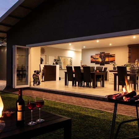Haus Mopanie Apartamento Tsumeb Exterior foto